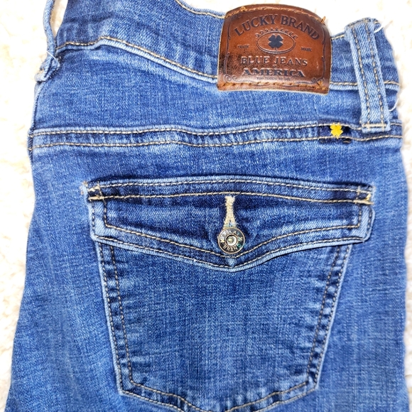 Lucky Brand Jeans Sweet Crop - Picture 2 of 4